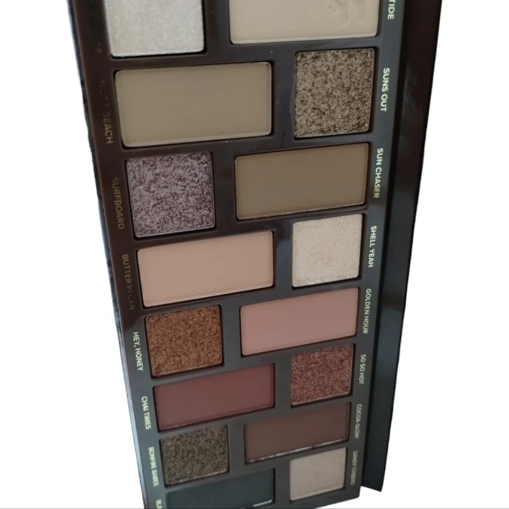 Too Faced Full size Born This Way SUNSET STRIPPED Sultry Nudes Eye Shadow Palett
